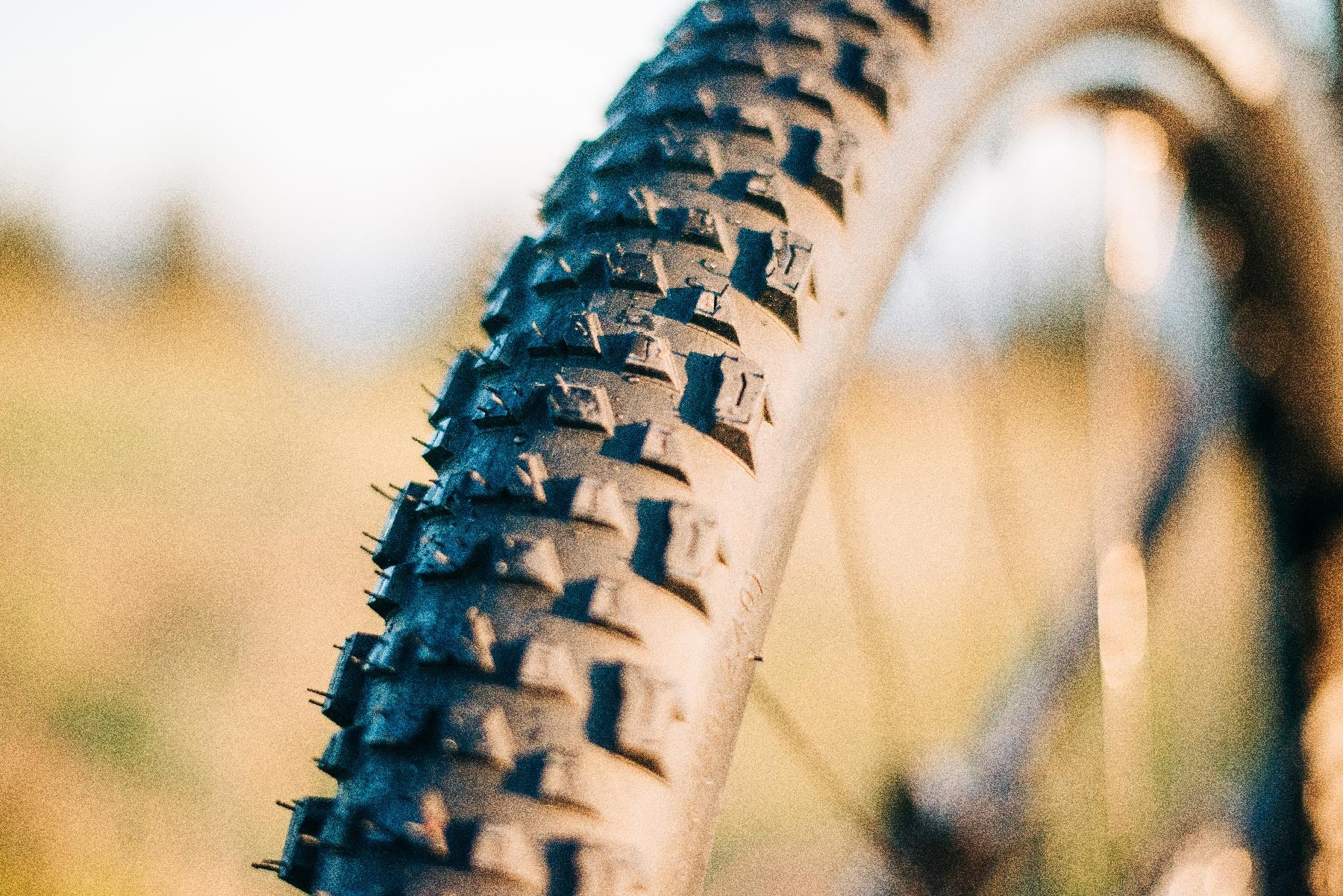 Delium Adventure Fast MTB Mountain Bike Tire